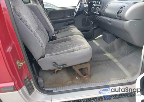 1998 Dodge Ram 1500 St z USA, uszkodzony, nr VIN 1B7HC16Y6WS740033